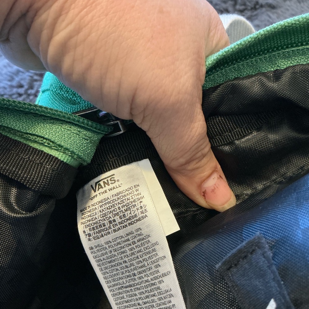 Vans Green Backpack with Cream Details - Picture 10 of 12